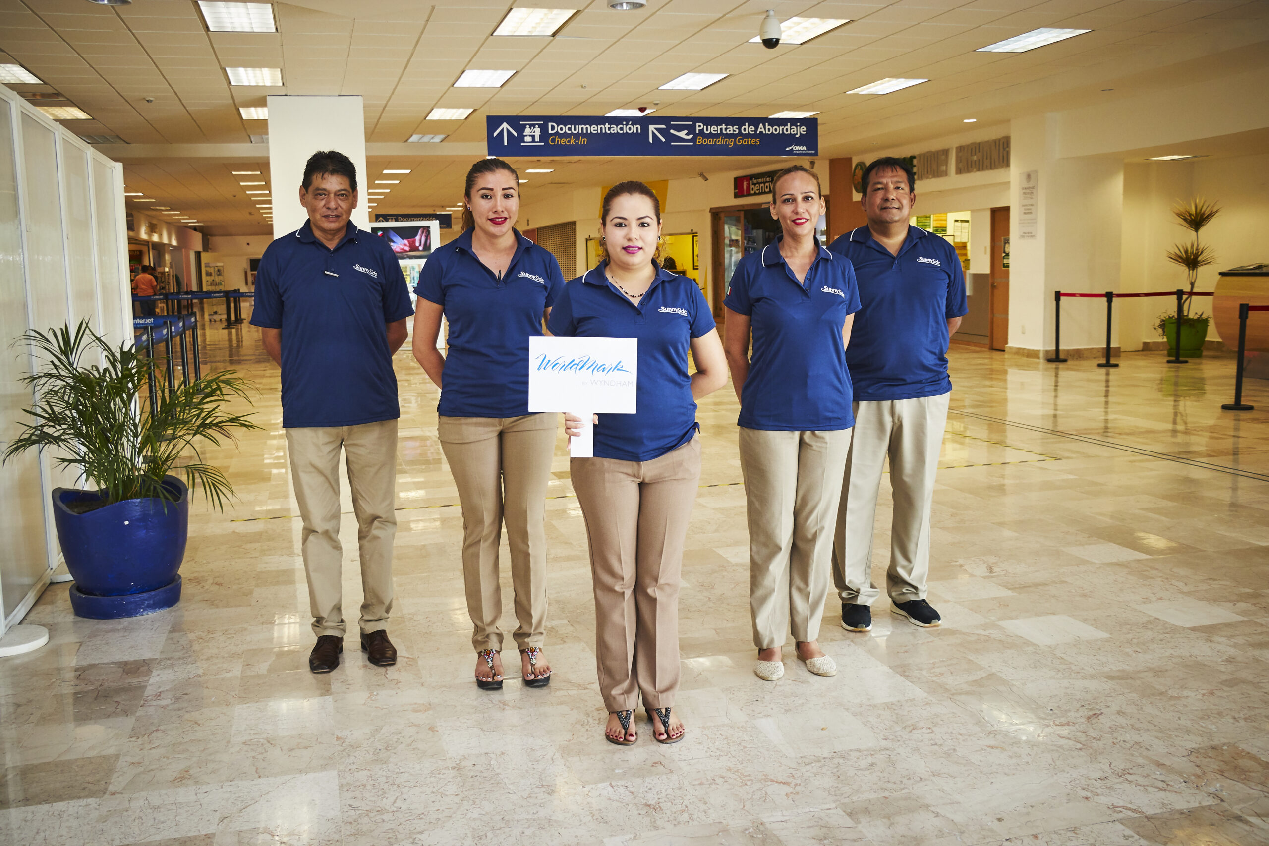 Sunnyside DMC airport and group transportation